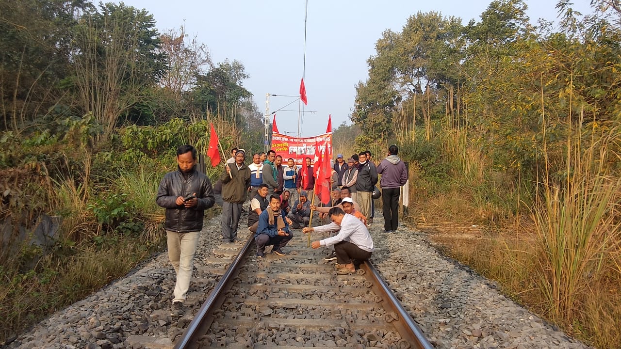300 million on the streets in a historic national strike in India
