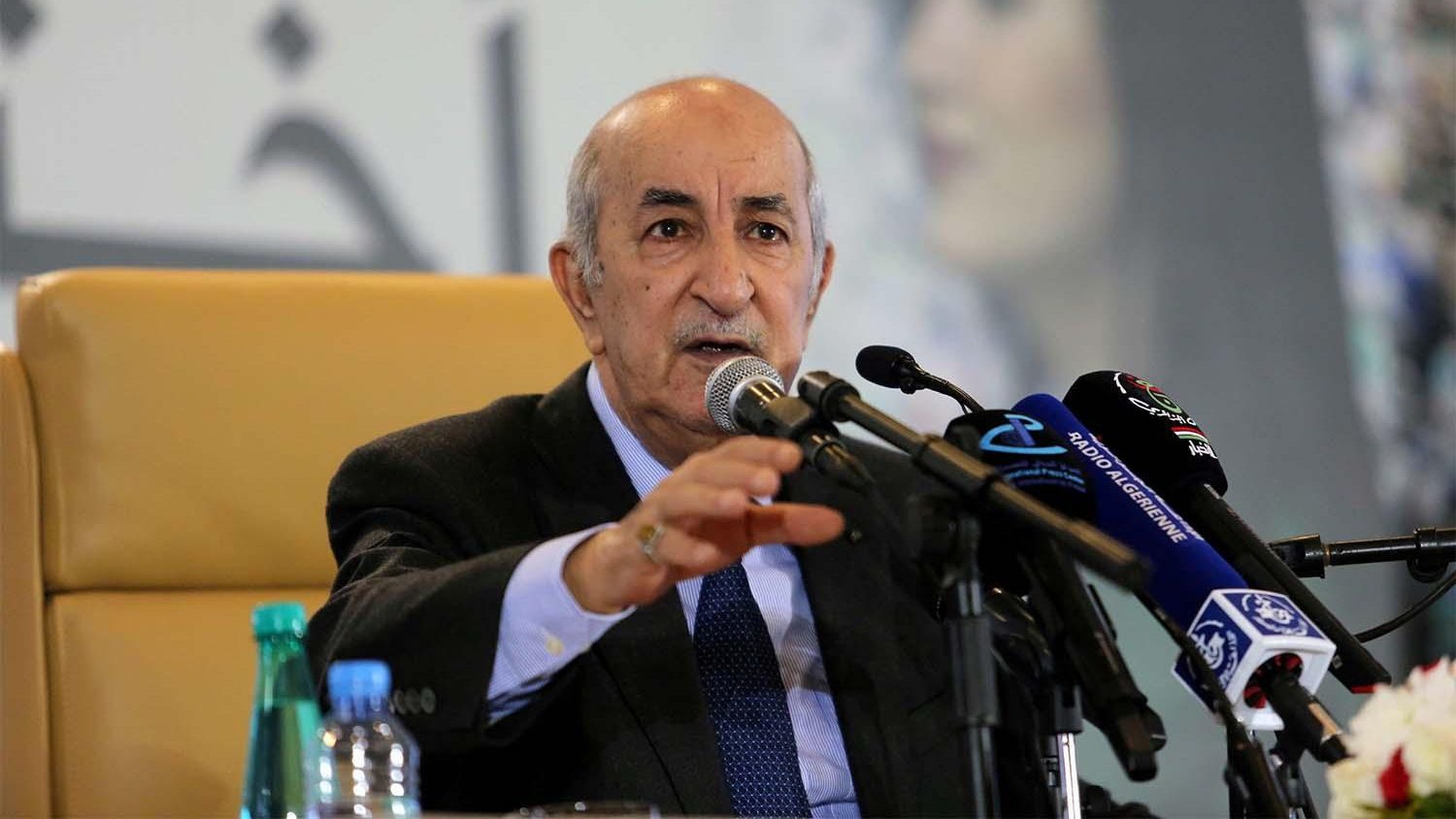 Algeria to hold early legislative elections following November referendum
