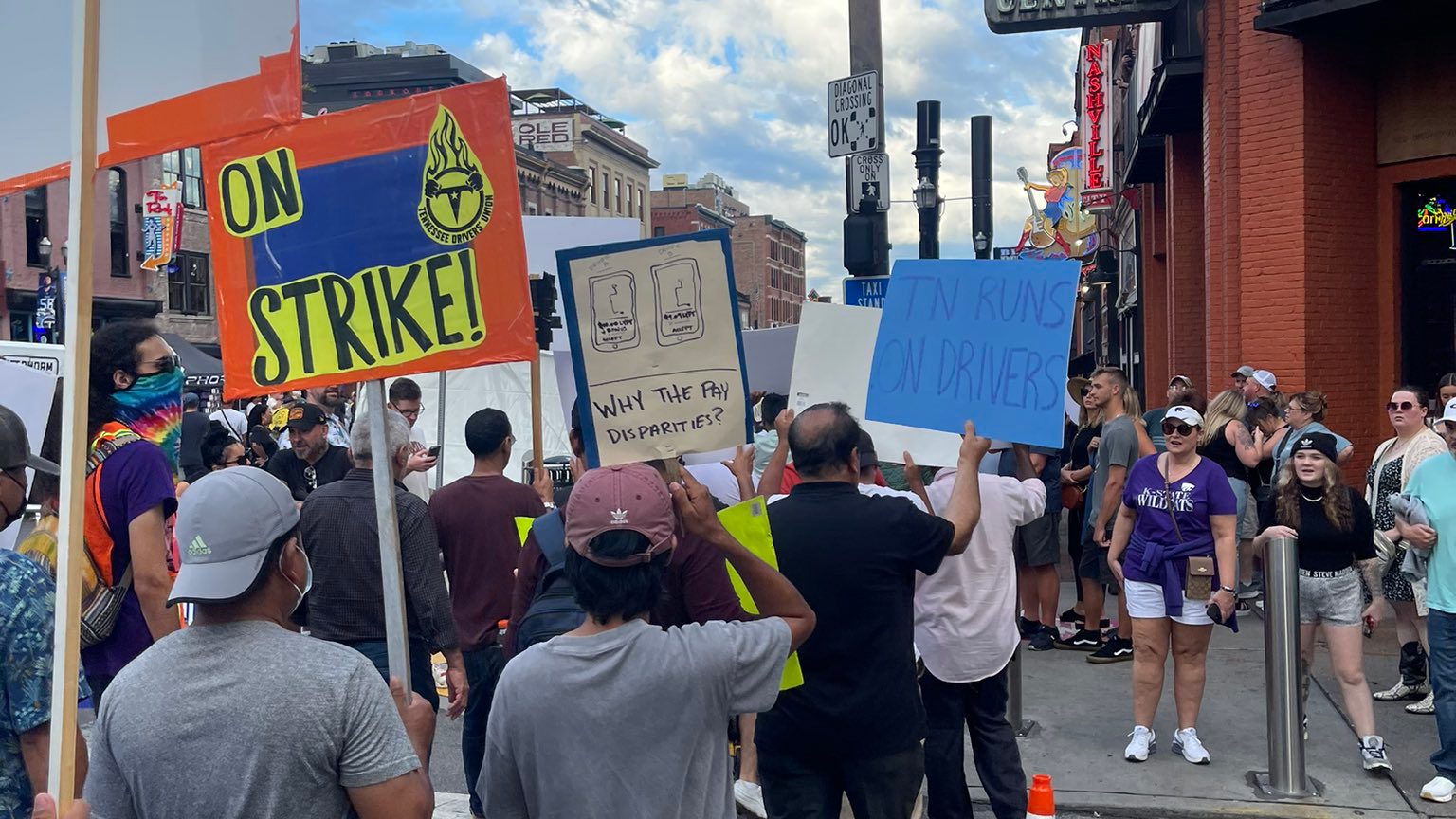 Tennessee rideshare drivers call strike during Country Music Awards