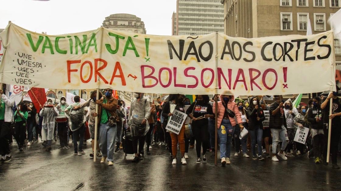Mobilizations against Bolsonaro gain strength and mobilize around 750 thousand people