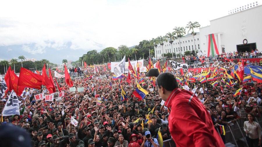Venezuelan students march in defense of democracy, peace and sovereignty