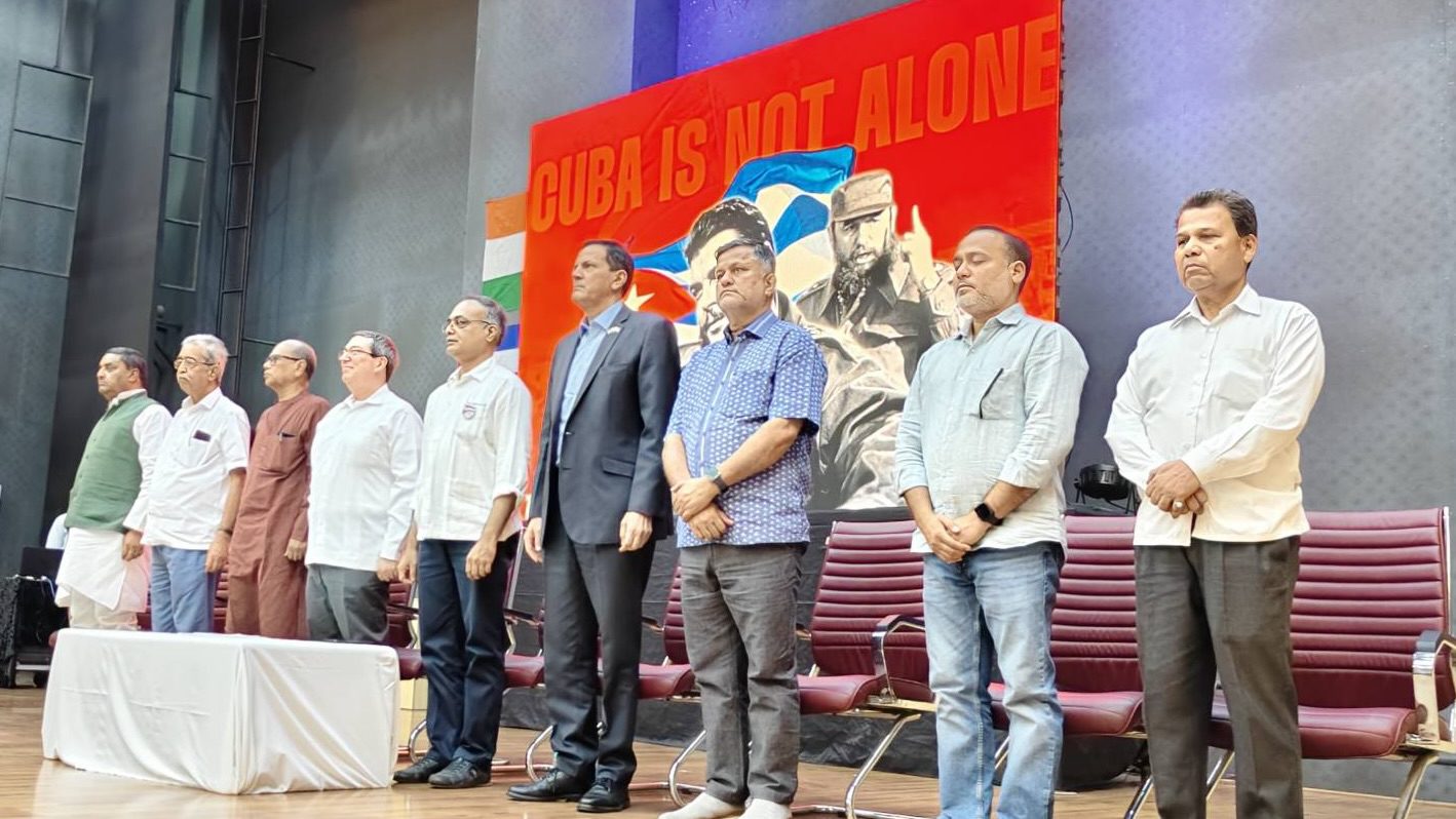 Indian left activists tell Cuban FM “Cuba is not alone!”