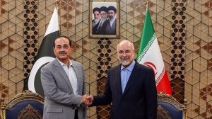 Irans Parliament Speaker Mohammad Baqer Qalibaf R and Pakistans army chief Field Marshal Asim Munir - BT News Iran's Parliament Speaker Mohammad Baqer Qalibaf and Pakistan's army chief, Field Marshal Asim Munir